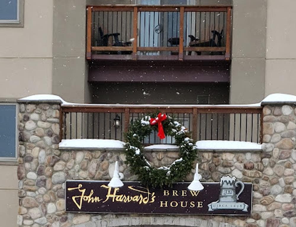 Edna's at Tamarack Club