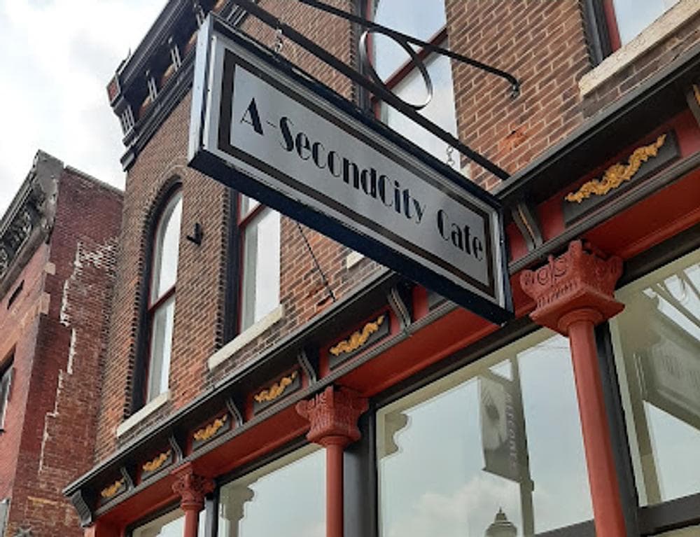 A-SecondCity Cafe