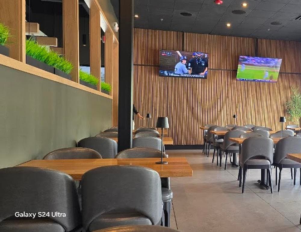 North & Maple Kitchen + Bar
