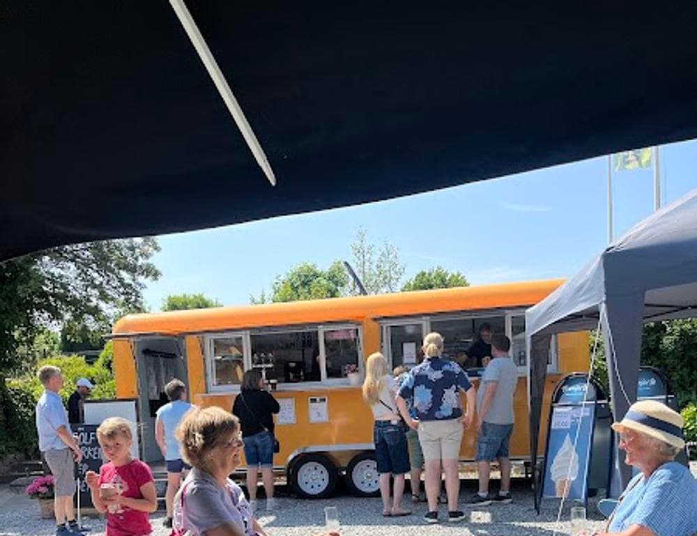 Genner Hoel Pandekagehus og Camping