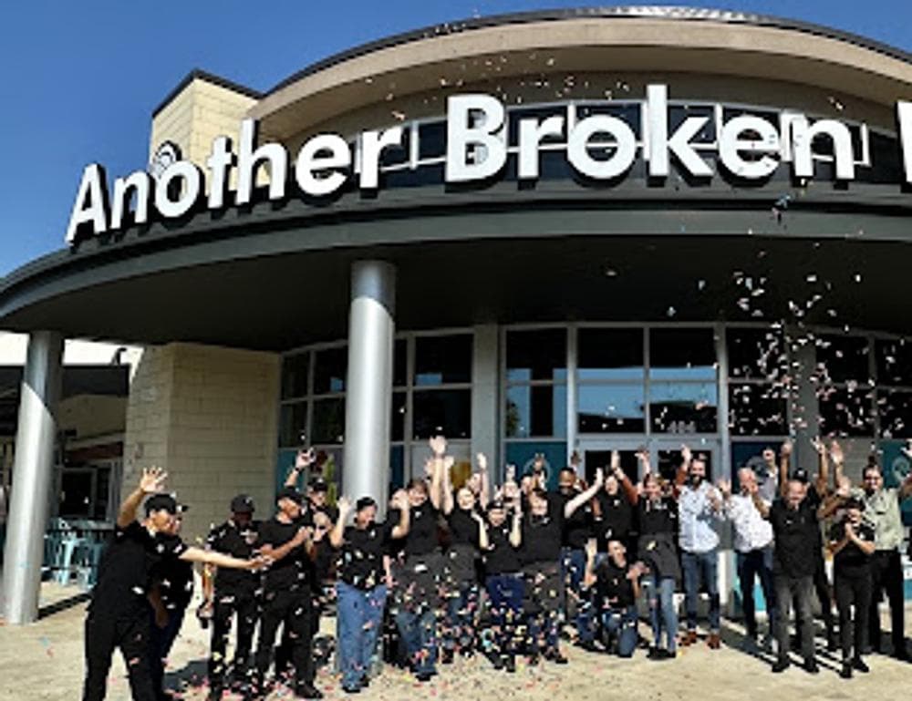 Another Broken Egg Cafe