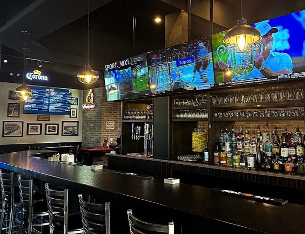 Legends Grill & Bar