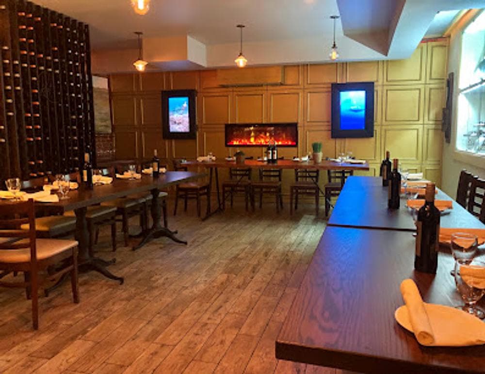 Reef Restaurant & Bar