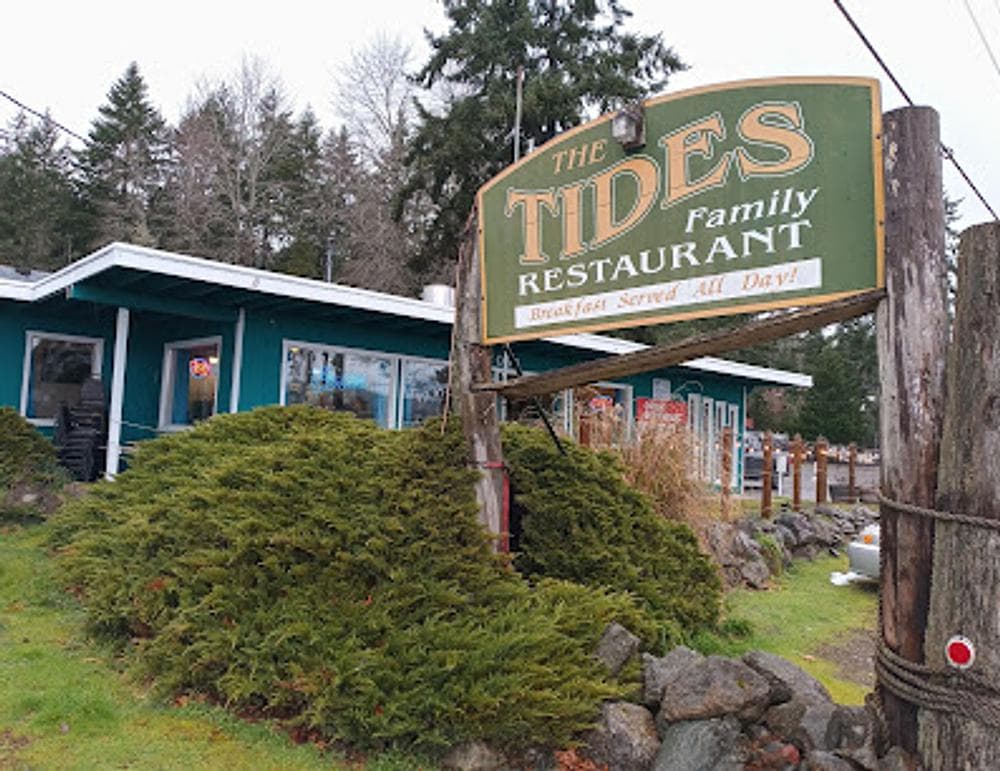 The Tides | Family Restaurant