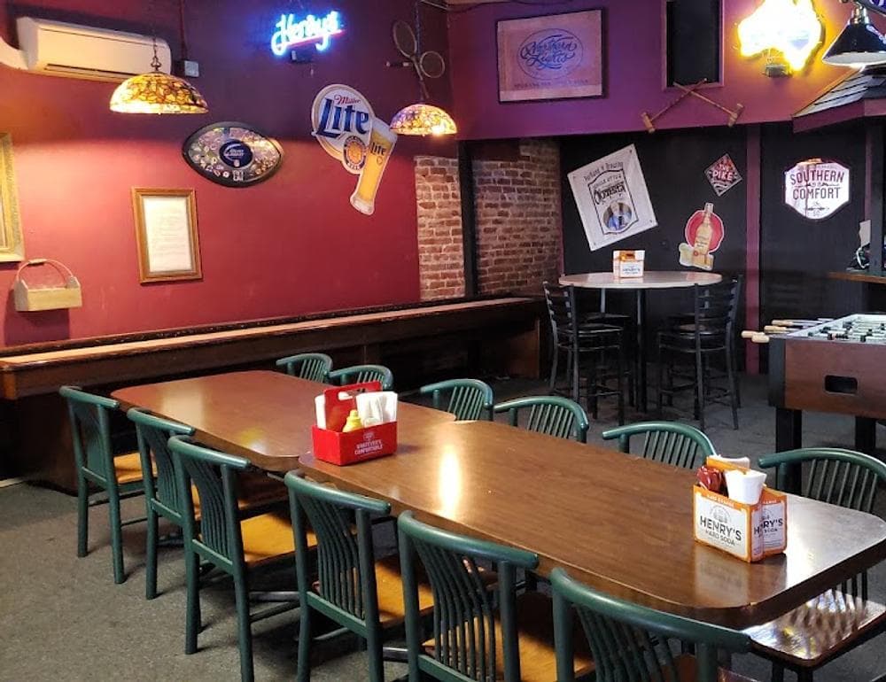 Eagle's Pub