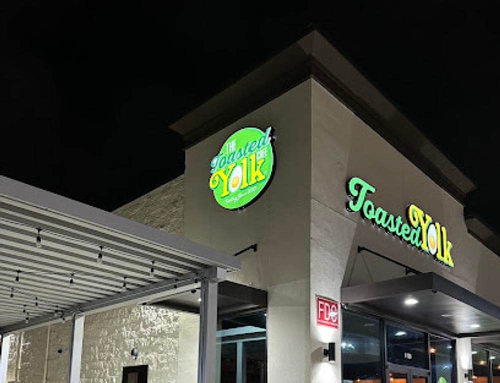 The Toasted Yolk Cafe