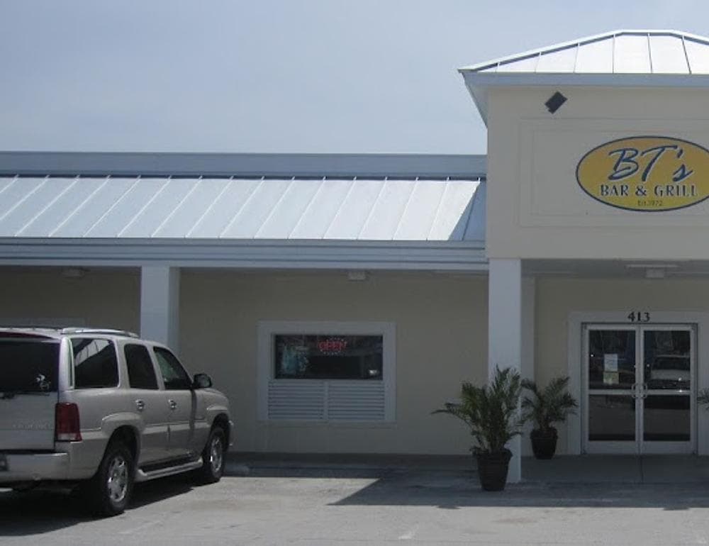 King Mackerels Bar & Grill