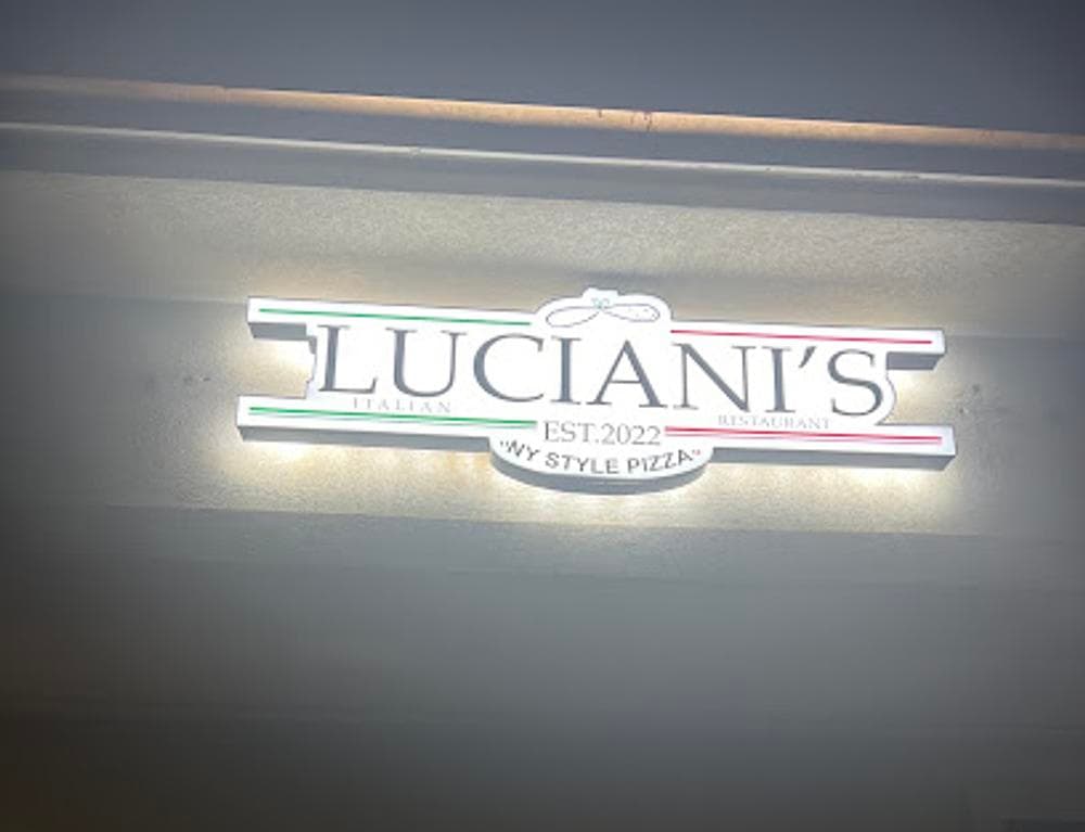 Luciani's Pizza
